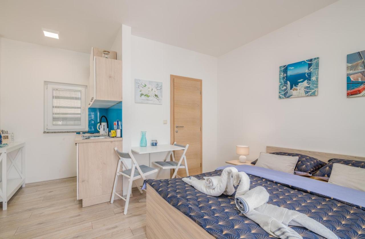 Apartment Stella Di Mare 2 Кърк Екстериор снимка